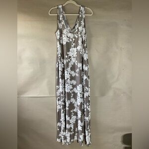 Annabelle Floral Maxi Dress. Maxi. Size L.